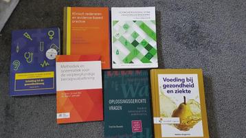 Verpleegkunde boeken HBO-V beschikbaar voor biedingen