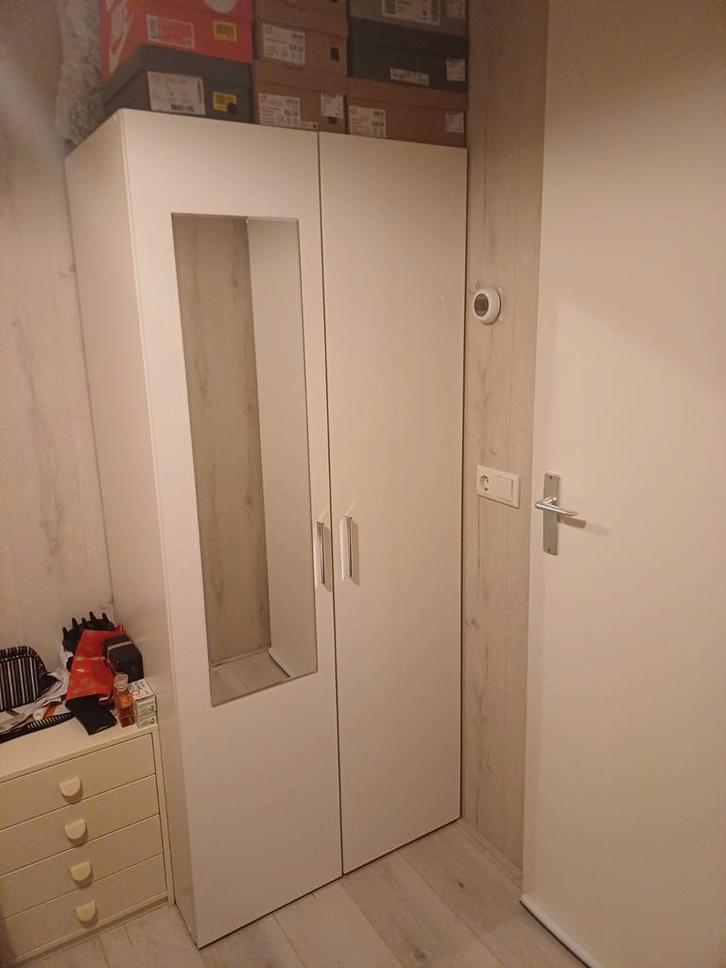 2 deurs witte kledingkast, Huis en Inrichting, Kasten | Kledingkasten, Gebruikt, 150 tot 200 cm, 50 tot 100 cm, 50 tot 75 cm, Met deur(en)