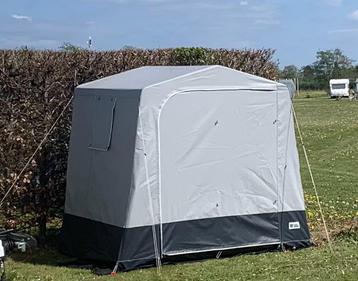 Schuurtent Goldcamp beschikbaar voor biedingen