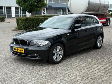 BMW 1-Serie 118i 143pk 5D Autom Cruise Clima Goed Onderhoud beschikbaar voor biedingen
