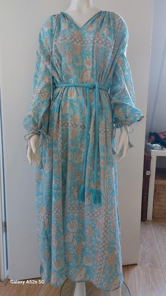 Antik batik jurk Flavi NIEUW, Kleding | Dames, Jurken, Nieuw, Maat 38/40 (M), Blauw, Onder de knie, Ophalen of Verzenden