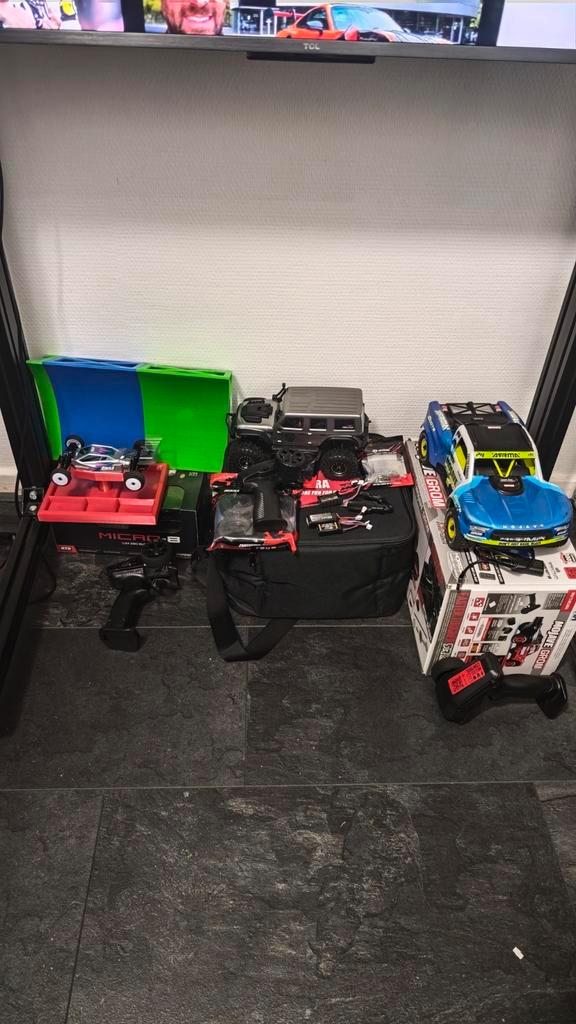 3x rc losi micro b arrma grom furitek Katana fx-118 traxxas, Hobby en Vrije tijd, Modelbouw | Radiografisch | Auto's, Auto offroad