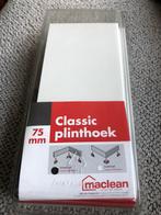 Plint binnenhoek, Ophalen of Verzenden, Zo goed als nieuw, Mdf, Plinten