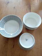 Servies Royal Doulton., Huis en Inrichting, Keuken | Servies, Ophalen of Verzenden, Zo goed als nieuw, Kom(men), Overige stijlen