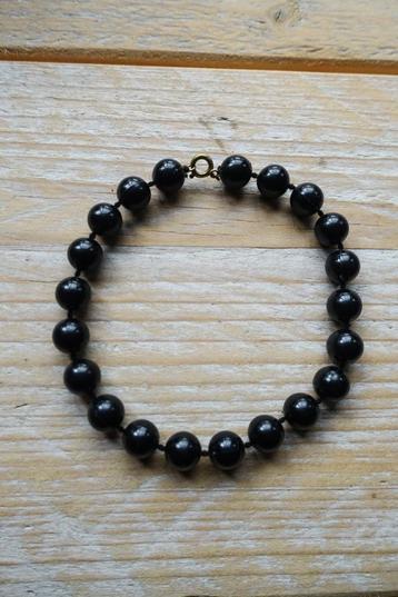 zwarte kralen armband beschikbaar voor biedingen