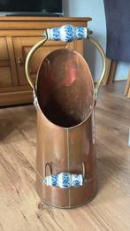 Antieke koperen kolenkit met keramisch handvat, Huis en Inrichting, Woonaccessoires | Paraplubakken, Ophalen, Zo goed als nieuw