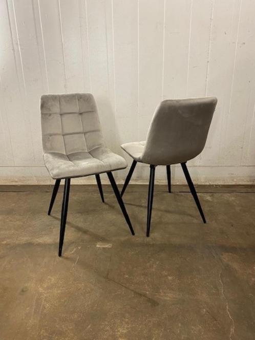 17 luxe horeca restaurant stoelen velvet nieuw in doos grijs, Huis en Inrichting, Stoelen, Nieuw, Vijf, Zes of meer stoelen, Metaal