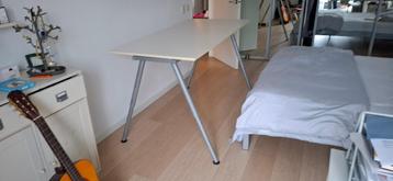 Wit Ikea bureau 'Galant' 160 x 80 cm - afbeelding 4