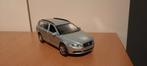 Volvo V70 1:36, Hobby en Vrije tijd, Modelauto's | 1:43, Ophalen of Verzenden, Zo goed als nieuw, Auto, Overige merken