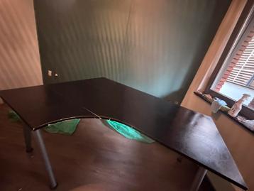 Ikea Bekant bureau 160x120x80