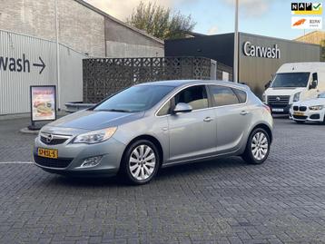 Opel Astra 1.6 Cosmo beschikbaar voor biedingen