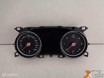 E-KLASSE W213 KOMBI INSTRUMENT TELLERKLOK DIESEL A2139000110 beschikbaar voor biedingen