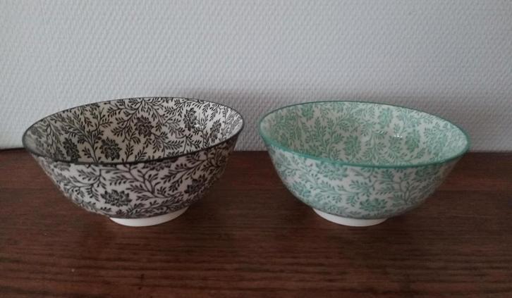 2 Loft schalen  / bakjes / kommen, Huis en Inrichting, Keuken | Servies, Zo goed als nieuw, Schaal of Schalen, Overige stijlen