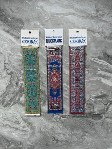 3x Miniatuur Geweven Tapijt Boekenleggers beschikbaar voor biedingen