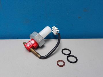 Waterstromingsschakelaar Nefit Turbo 21c 32c art.nr: 73111 beschikbaar voor biedingen