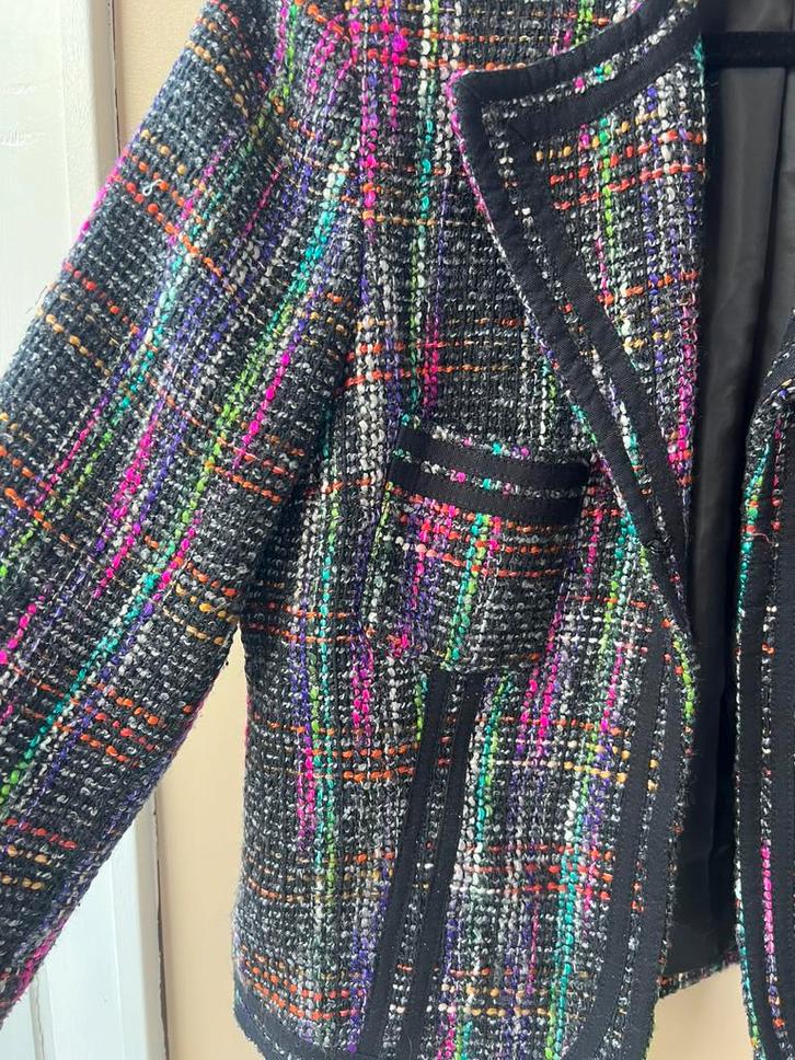 Kleurrijk boucle jasje blazer zwart, Kleding | Dames, Jasjes, Kostuums en Pakken, Zo goed als nieuw, Maat 38/40 (M), Zwart, Ophalen of Verzenden