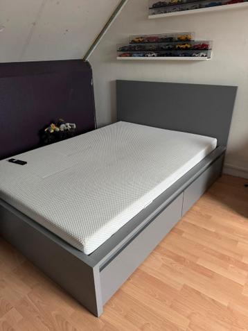 Ikea Malm bed met Lönset lattenbodem en Åbygda matras - afbeelding 2
