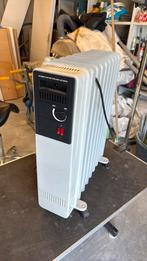 Radiator elektrisch., Doe-het-zelf en Verbouw, Verwarming en Radiatoren, 30 tot 80 cm, Radiator, Ophalen of Verzenden, Zo goed als nieuw