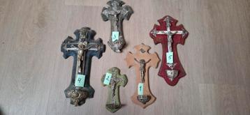 Wijwaterbakjes/Frankrijk/Brocante/Religie  beschikbaar voor biedingen