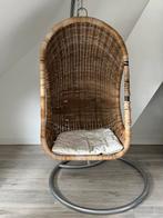Hangstoel met standaard, Tuin en Terras, Tuinstoelen, Ophalen, Zo goed als nieuw, Rotan