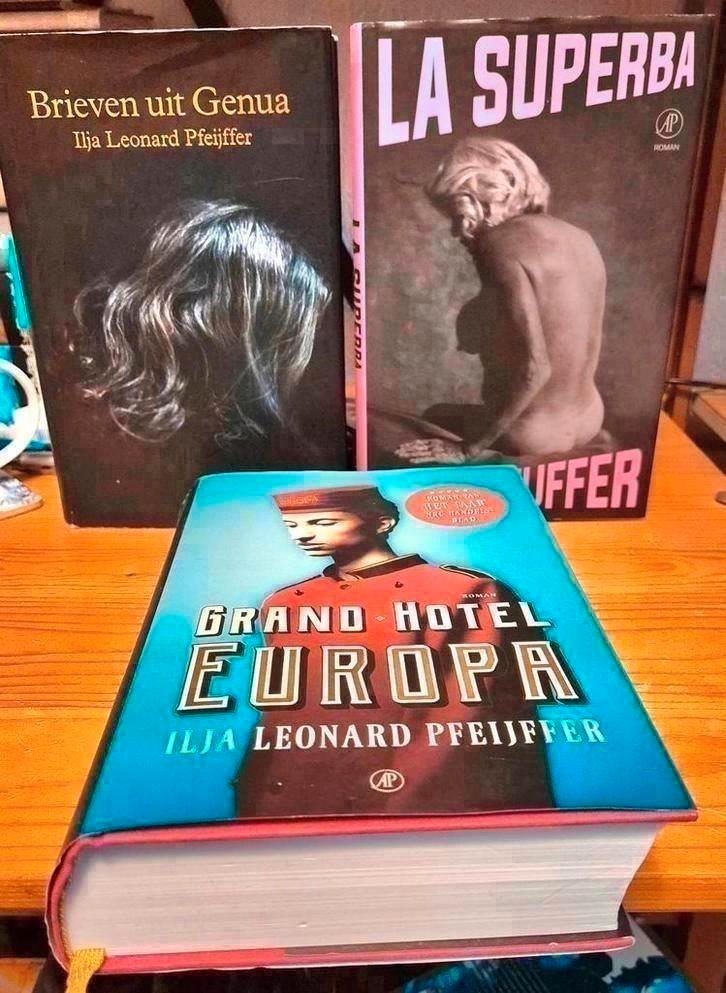 ILJA leonard Pfeijffer. Zijn  drieluik Gebonden, Boeken, Literatuur, Zo goed als nieuw, Nederland, Ophalen of Verzenden