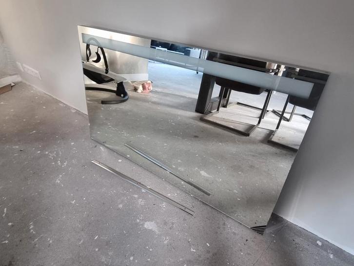 Verwarmde spiegel met ingebouwde LED 120x70, Doe-het-zelf en Verbouw, Sanitair, Gebruikt, Overige typen, Ophalen