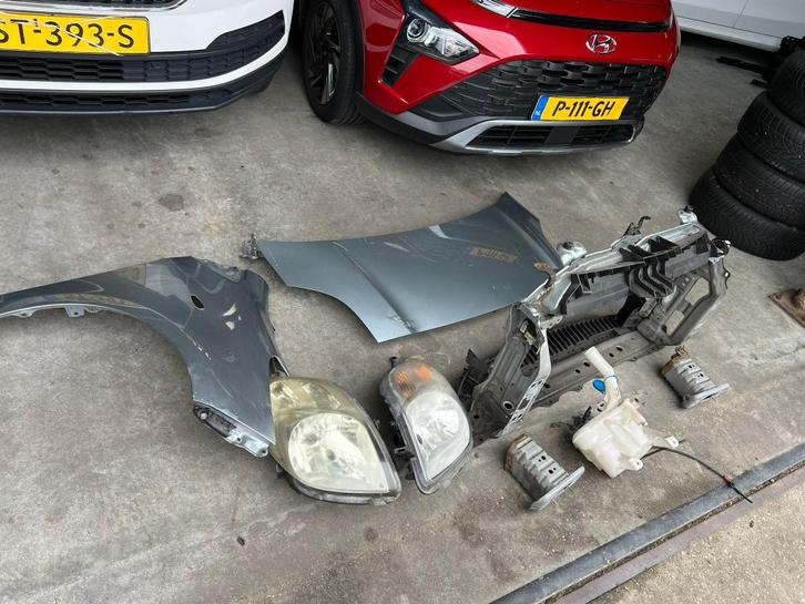 motorkap yaris scherm voorfront koplamp R+L 2005-2012, Auto-onderdelen, Carrosserie en Plaatwerk, Motorkap, Toyota, Voor, Gebruikt