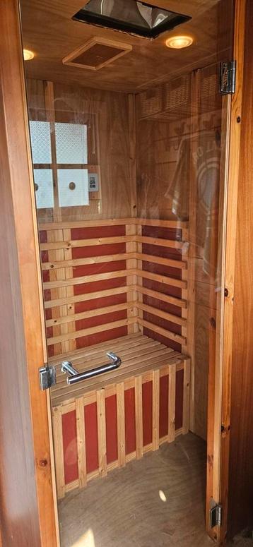 Leuke compacte infrarood sauna beschikbaar voor biedingen