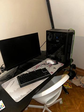 Game setup(ZONDER DE MONITOR) MOET SNEL WEG!!! beschikbaar voor biedingen