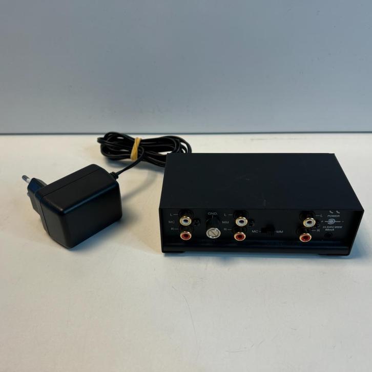 NAD PP2e Phono Pre Amp + voeding | Zeer nette staat, Audio, Tv en Foto, Versterkers en Receivers, Zo goed als nieuw