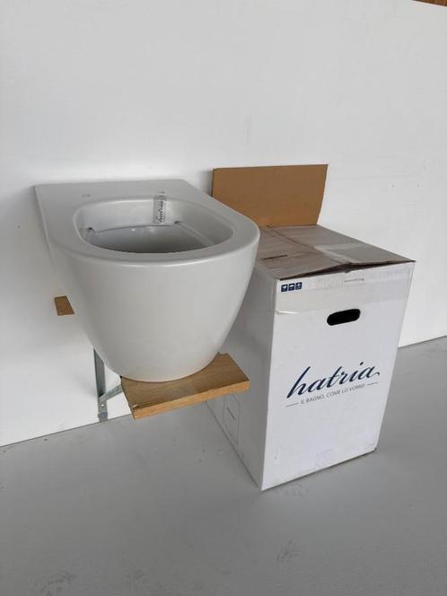 Hatria Fusion wandcloset/wc mat wit met ophangset* Nieuw, Hobby en Vrije tijd, Overige Hobby en Vrije tijd, Nieuw, Ophalen of Verzenden
