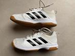 Adidas Indoor schoenen mt 40 ZGAN, Adidas, Wit, Ophalen of Verzenden, Sneakers of Gympen