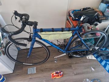 Giant racefiets; blauw; maat M beschikbaar voor biedingen