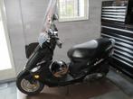 Mooie Peugeot V-Click scooter - 4-takt - Kleur zwart, Ophalen, Zo goed als nieuw, Benzine, Peugeot