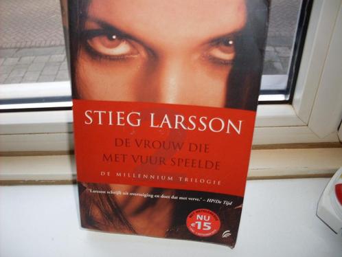 5 euro per boek uitzoeken dikke thrillers, Boeken, Thrillers, Zo goed als nieuw, Nederland, Ophalen