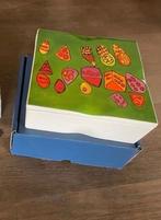 Koektrommel en kopje CWZ door Erica Carti Walter Jansen, Nieuw, Ophalen of Verzenden, Schaal of Schalen, Overige stijlen