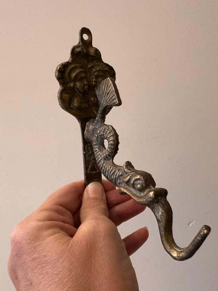 Messing wandhaak, Antiek en Kunst, Antiek | Woonaccessoires, Ophalen of Verzenden