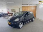 Toyota Aygo 1.0-12V Apk Nieuw,Airco,E-Ramen,Radio - Aux,N.A., Voorwielaandrijving, Stof, Gebruikt, Zwart