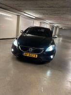 Volvo V40 2.0 D2 2015, Auto's, Volvo, Voorwielaandrijving, Zwart, 4 cilinders, 1969 cc