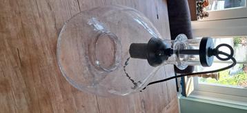 Glazen hanglamp beschikbaar voor biedingen