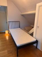 Eenpersoons bed inclusief rolbodem en matras, Ophalen, 90 cm, Eenpersoons, Zo goed als nieuw