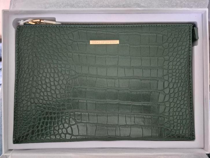 iDeal of Sweden Croco Pouch - Groen, Sieraden, Tassen en Uiterlijk, Tassen | Damestassen, Nieuw, Avondtasje, Groen, Ophalen of Verzenden