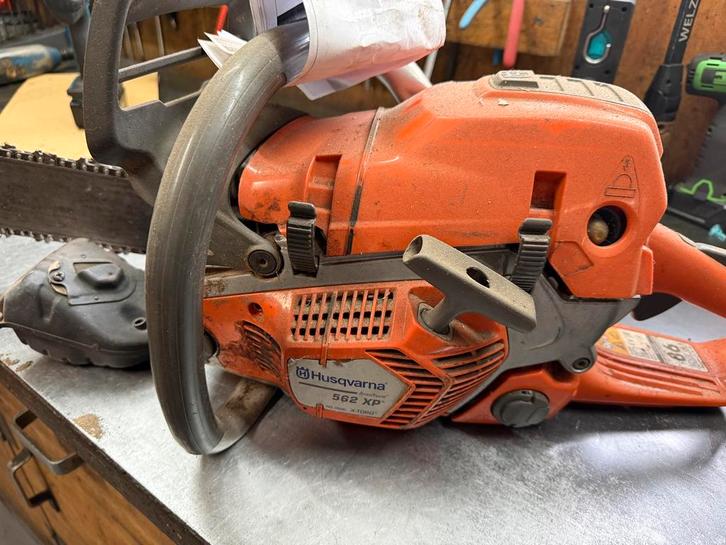 Husqvarna 562 xp met uitdaging, Tuin en Terras, Hand-tuingereedschap, Zo goed als nieuw, Ophalen