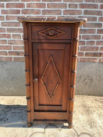 Vintage faux bamboo halkast beschikbaar voor biedingen