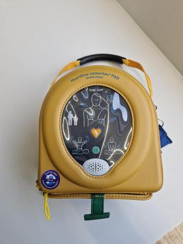 Samaritan AED Duits defibrillator EHBO BHV ambulance 