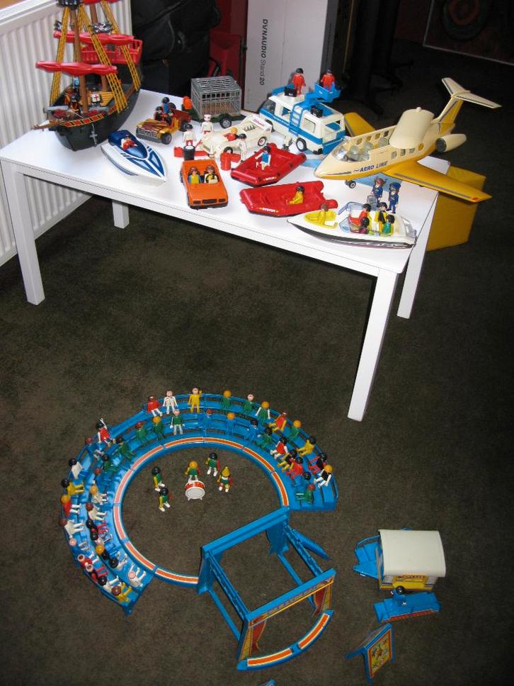 Heel veel playmobil en 75 poppetjes, Kinderen en Baby's, Speelgoed | Playmobil, Gebruikt, Complete set, Ophalen of Verzenden