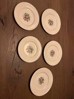 Wedgwood Borden met Bloemenmotief, Gebruikt, Ophalen of Verzenden, Bord(en), Wedgwood