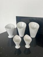 patatzak vorm wit  porselein - Patat zak - Friet zak, Ophalen of Verzenden, Zo goed als nieuw, Porselein, Overige stijlen