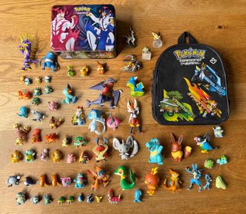 Grote Verzameling Pokémon figuren / poppetjes met blik + tas beschikbaar voor biedingen
