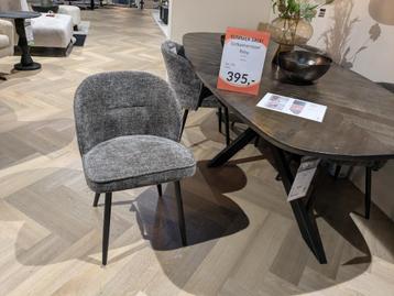 SET VAN 4 NIEUWE EETKAMERSTOELEN STERK AFGEPRIJSD beschikbaar voor biedingen